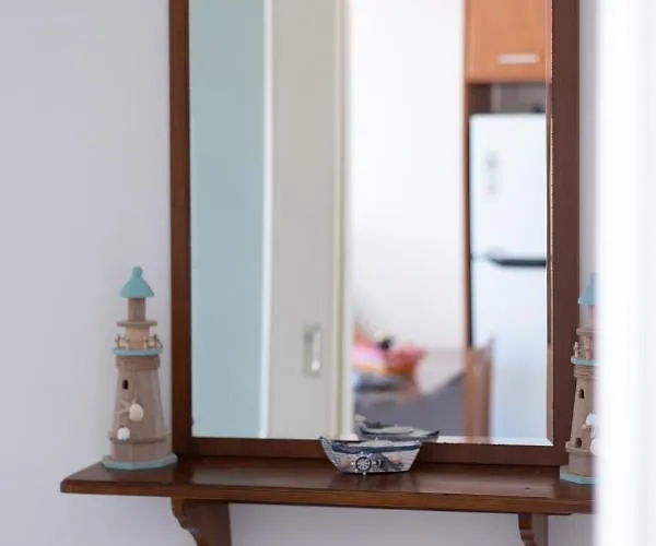 Virginia's House * Batsi (Andros)